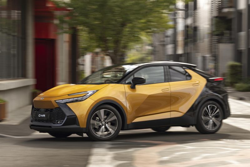 Toyota C-HR owners offered fix for reversing fault